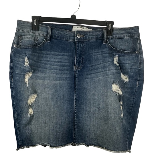 torrid Dresses & Skirts - Torrid Denim Blue Jean Dark Wash Distressed 5 Pocket Mini Skirt Sz 20 Plus EUC